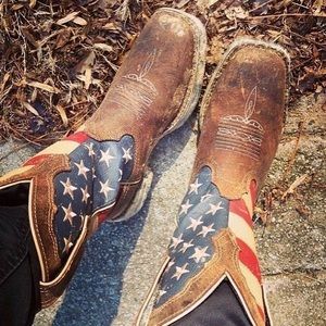 Meet your Posher, Joy